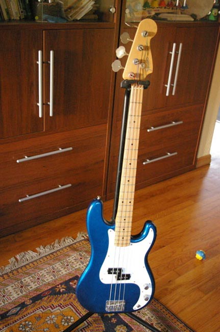 Fender Precision Bass